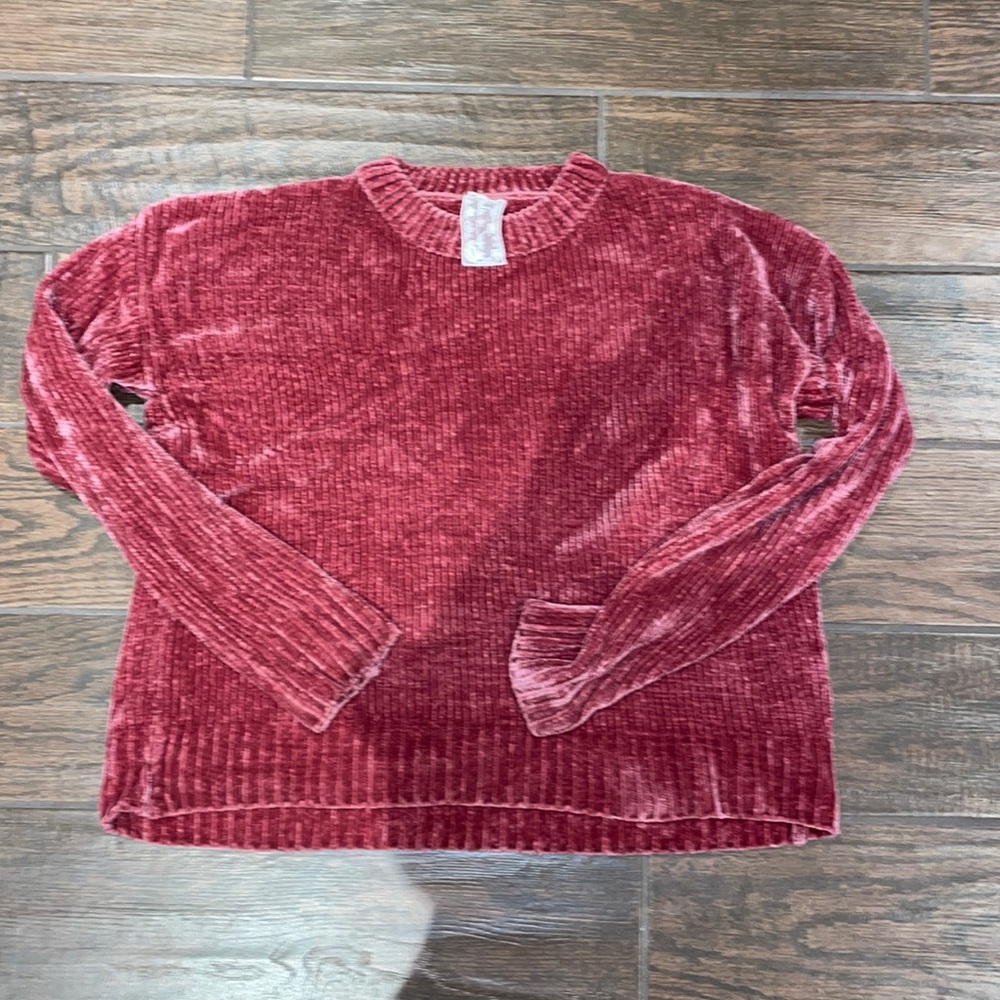 pink sweater